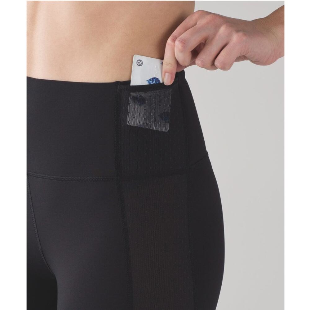 Lululemon Body Con Tight Black Full Length Leggings Size 2 Yoga Outdoors - Picture 8 of 12